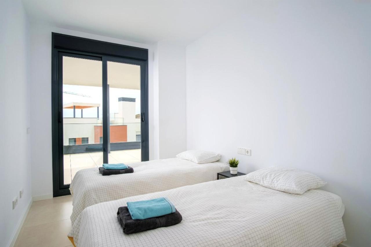 Modern Apartment-Sea View Фуэнхирола Экстерьер фото